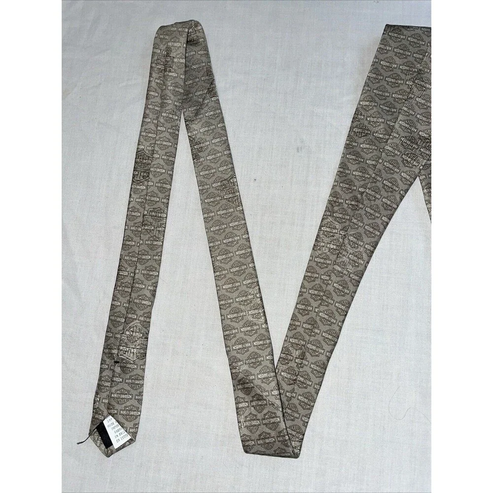 Ralph Marlin & Co. Men’s Dress Tie Size 55” Beige Silk Business Formal City